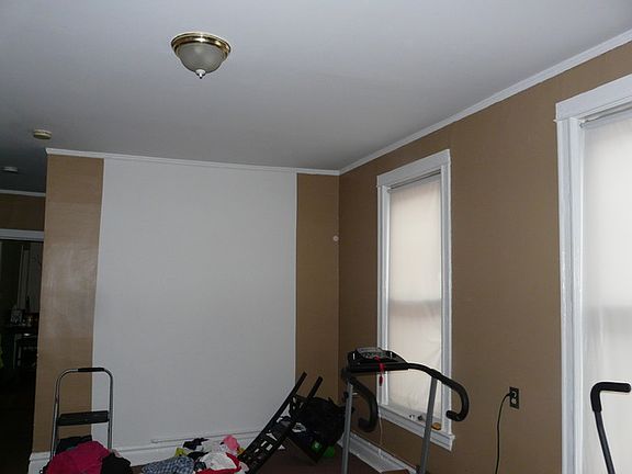 5th image of 5523 S Claremont Ave
