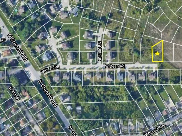 9818 W Dean Rd, Milwaukee, WI 53224