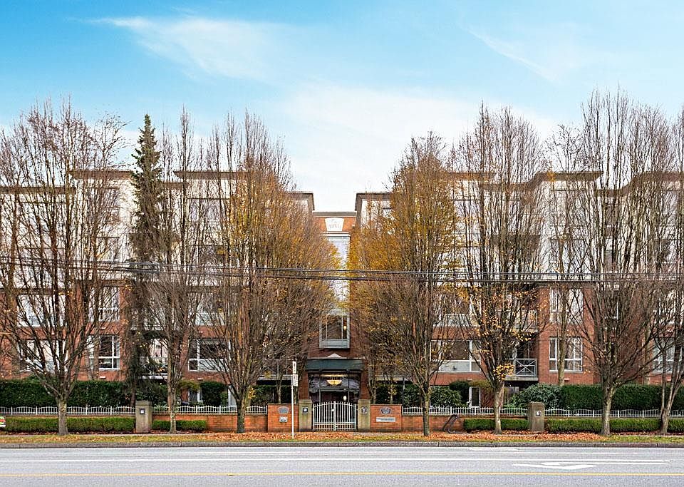 1st image of 5770 Oak St #208