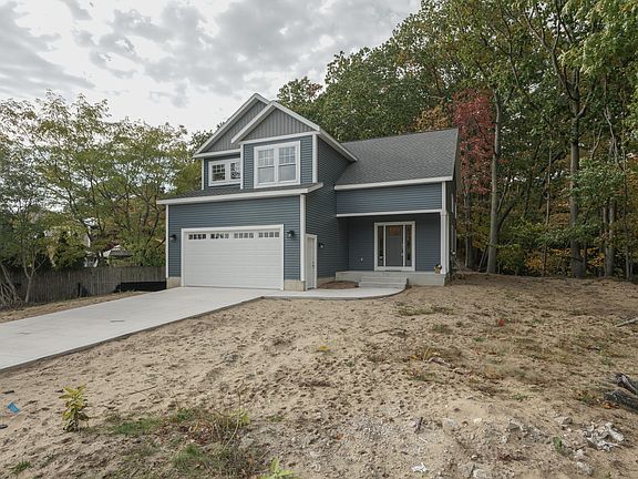 2nd image of 2378 Norcrest Dr