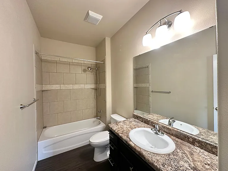 1301 Vanguard Ln — Photo 14