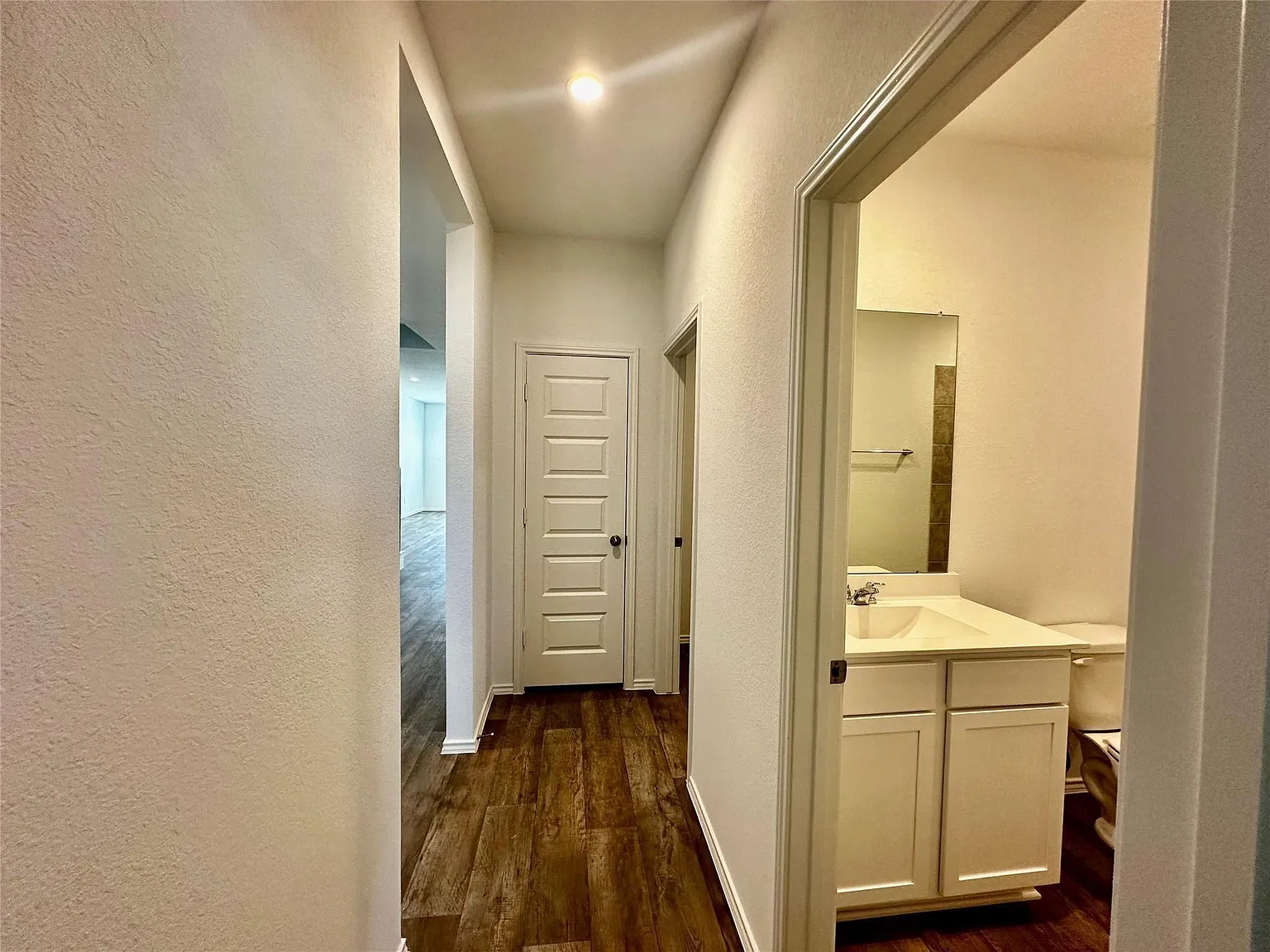 4 bed, 3.0 bath, 2174 sqft, $2,200 — Photo 4