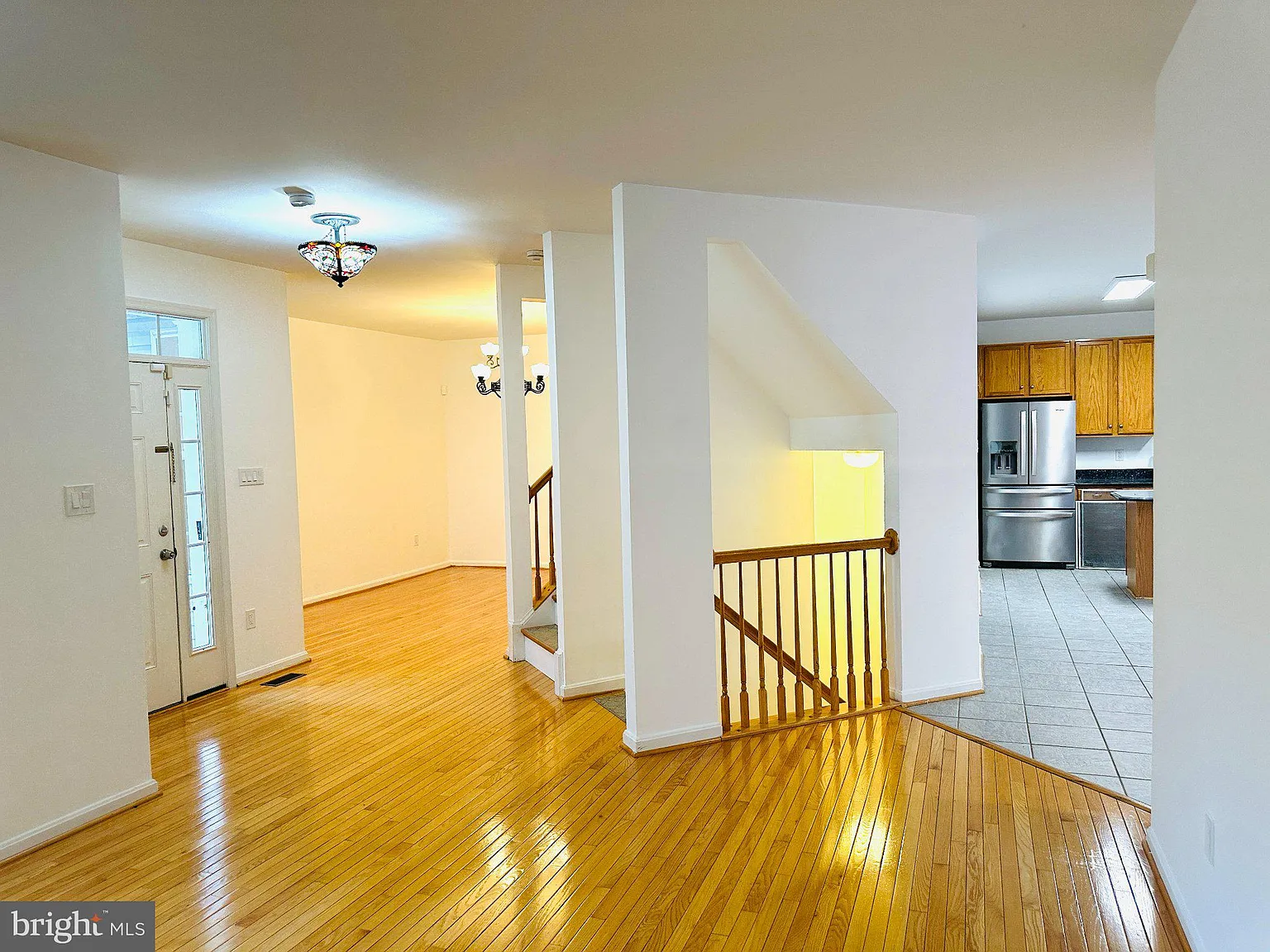 4 bed, 3.5 bath, 3664 sqft, $3,500 — Photo 2