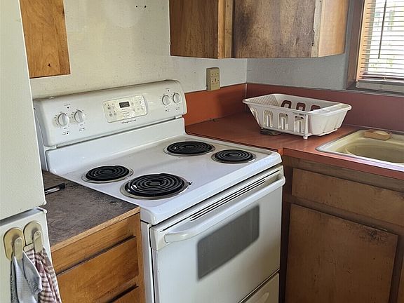 5th image of 130 N Fairway Drive W