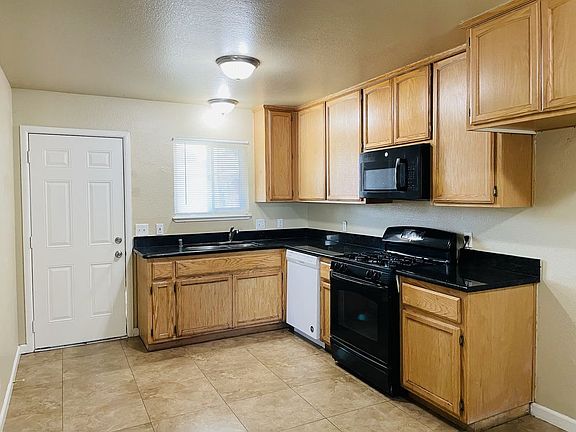 5th image of 4400 Pinell St