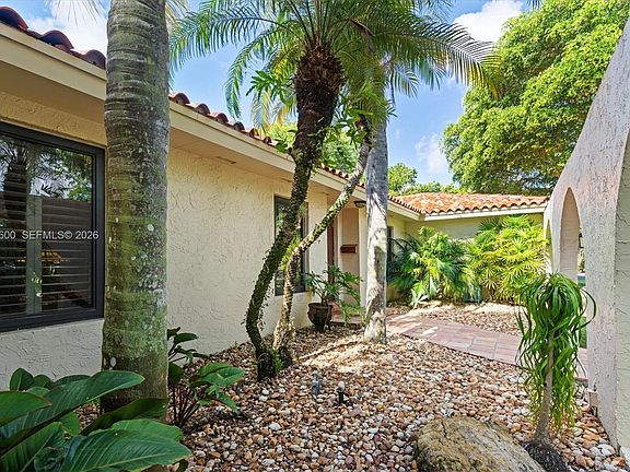 4th image of 7190 SW 100th St