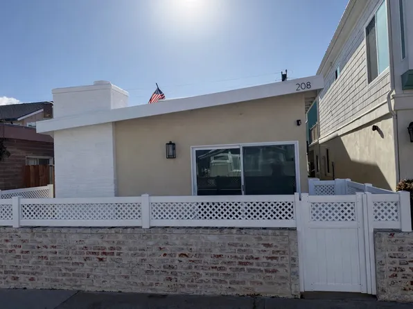 208 35th St Unit 1/2, Newport Beach, CA 92663