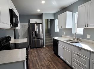 401 SW Mills St, Greenfield, IA 50849