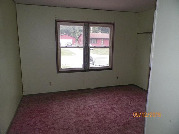 5th image of 2222 Norman Ave