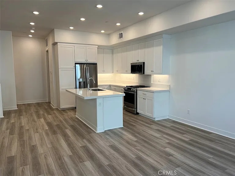 435 Mullberry Pl — Photo 21