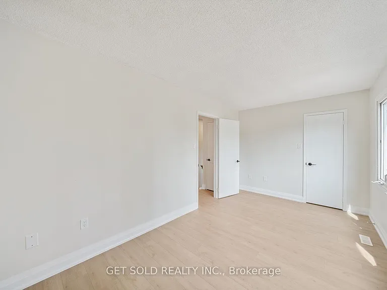 232 Kozlov St — Photo 17
