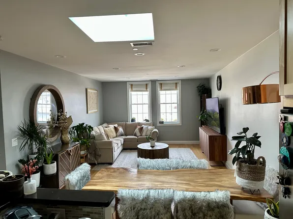 30 High St Unit 43, Medford, MA 02155