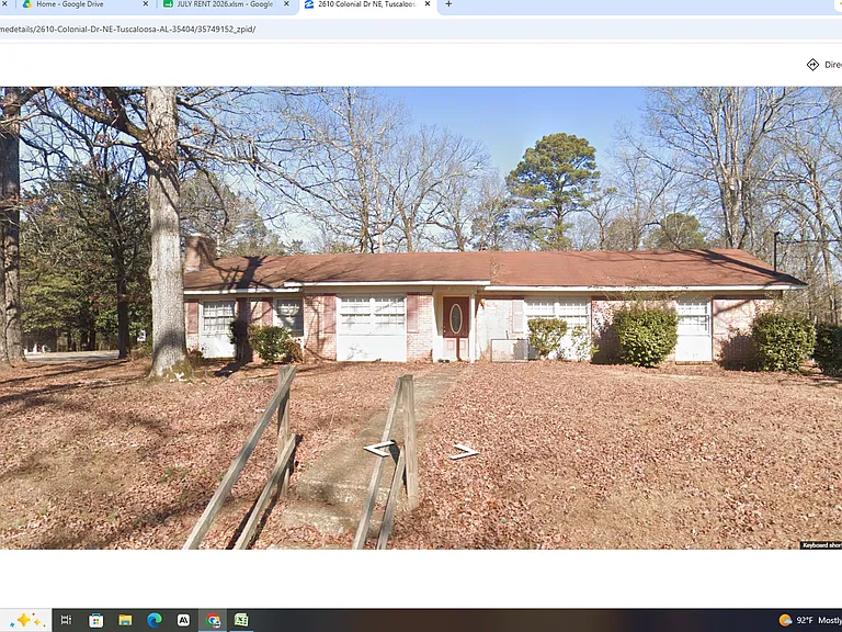 2610 Colonial Dr NE — Photo 1