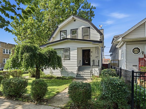 2nd image of 5258 W Dakin St