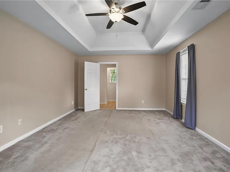 2224 Eagles Nest Cir — Photo 29