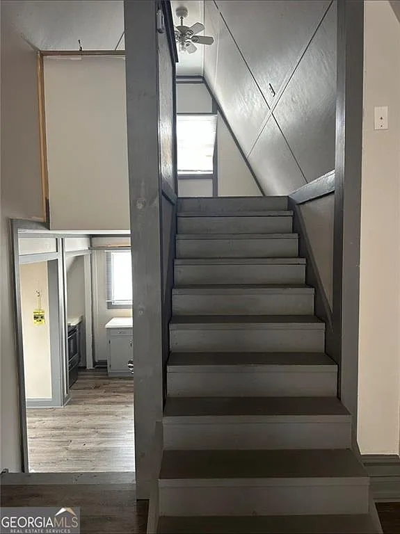 1 bed, 1.0 bath, 700 sqft, $1,300 — Photo 3