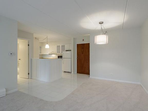 4th image of 5125 Blodgett Ave APT 304-T