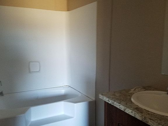 4th image of 850 Morrison Ln