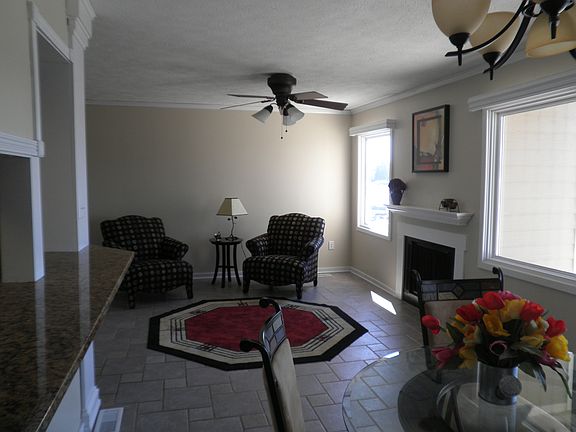  living area main level