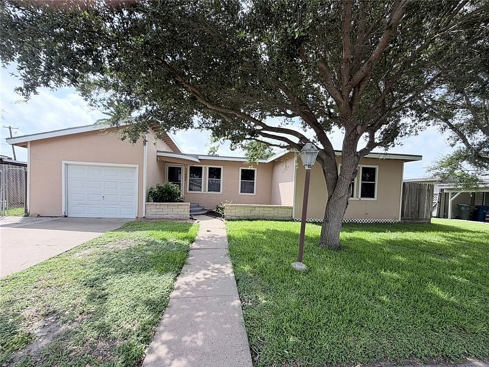 1st image of 405 Canterbury Dr