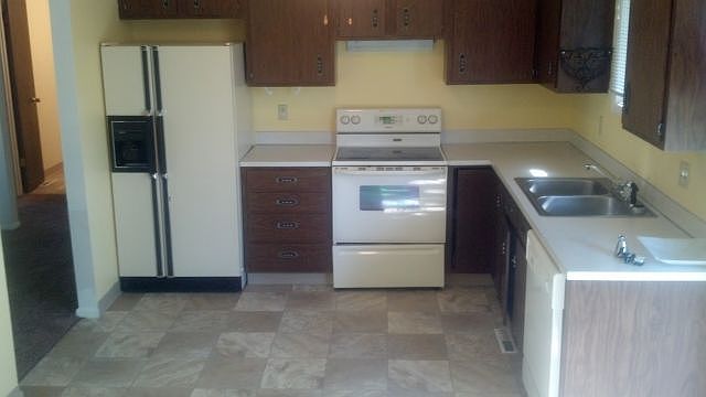 2nd image of 1326-28 Galway Dr