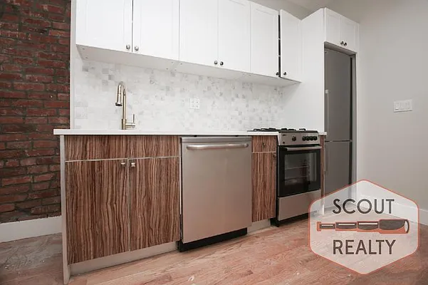 Rented by SCOUTBK.COM | media 10