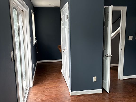 4th image of 5007 Killam Ave Unit 2B