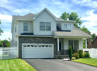 17 Ardmaer Dr, Bridgewater, NJ 08807