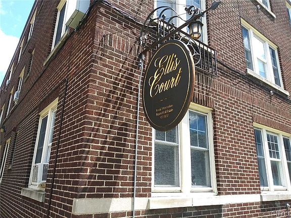 2nd image of 2600 James St #22