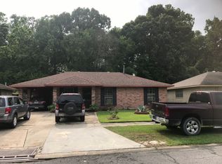 5207 Savoy Dr, Baton Rouge, LA 70812