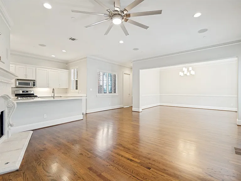 3967 Travis St — Photo 6
