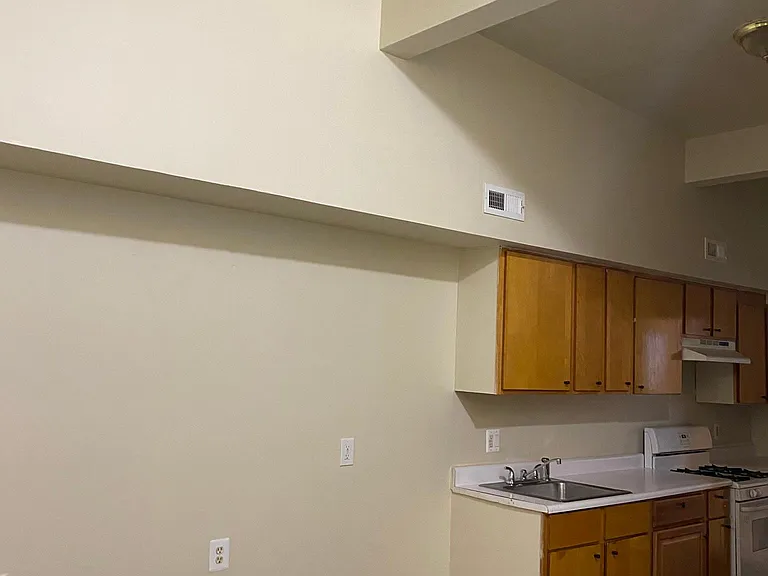 1230 18th Pl NE #1 — Photo 7