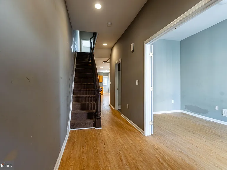 1706 N Willington St — Photo 3