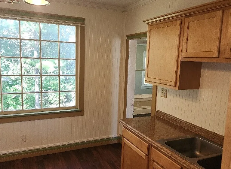 582 Main St — Photo 6