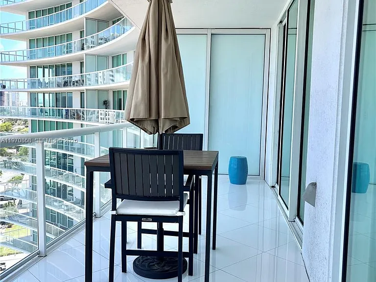 1 N Ocean Blvd #1004 — Photo 22