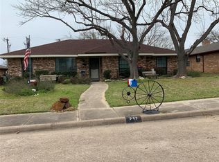 947 Crestwood Cir, Flower Mound, TX 75028