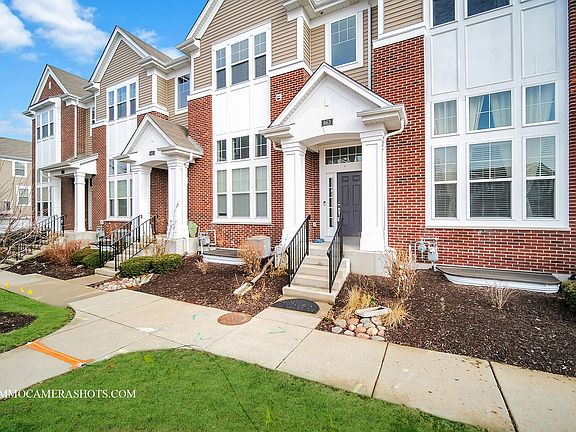2nd image of 863 Lewisburg Ln