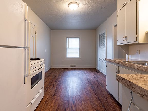 4th image of 1973 E Cherry Street Ct