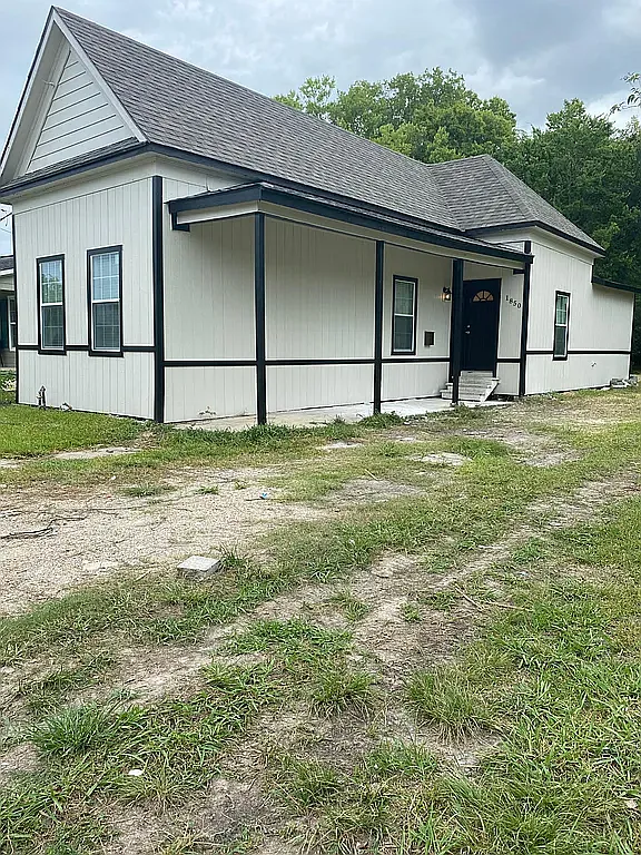 2 bed, 916 sqft, $1,195 — Photo 1