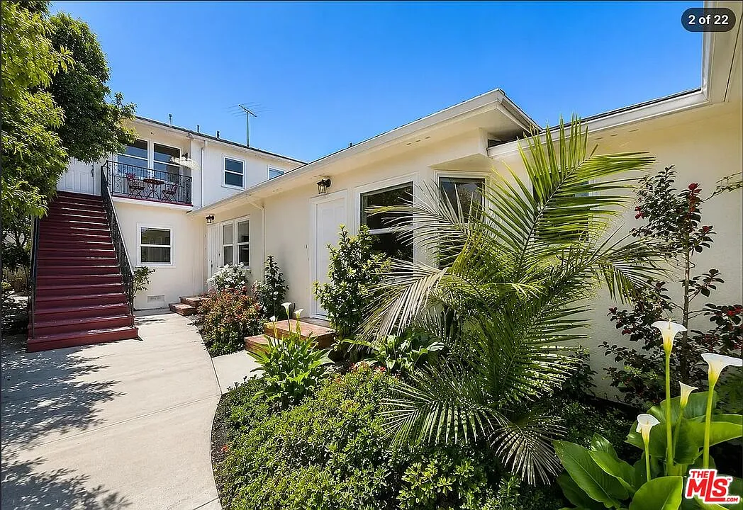 3 bed, 1.5 bath, $5,800 — Photo 3