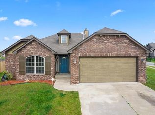 5229 S Skylane Dr W, Sand Springs, OK 74063