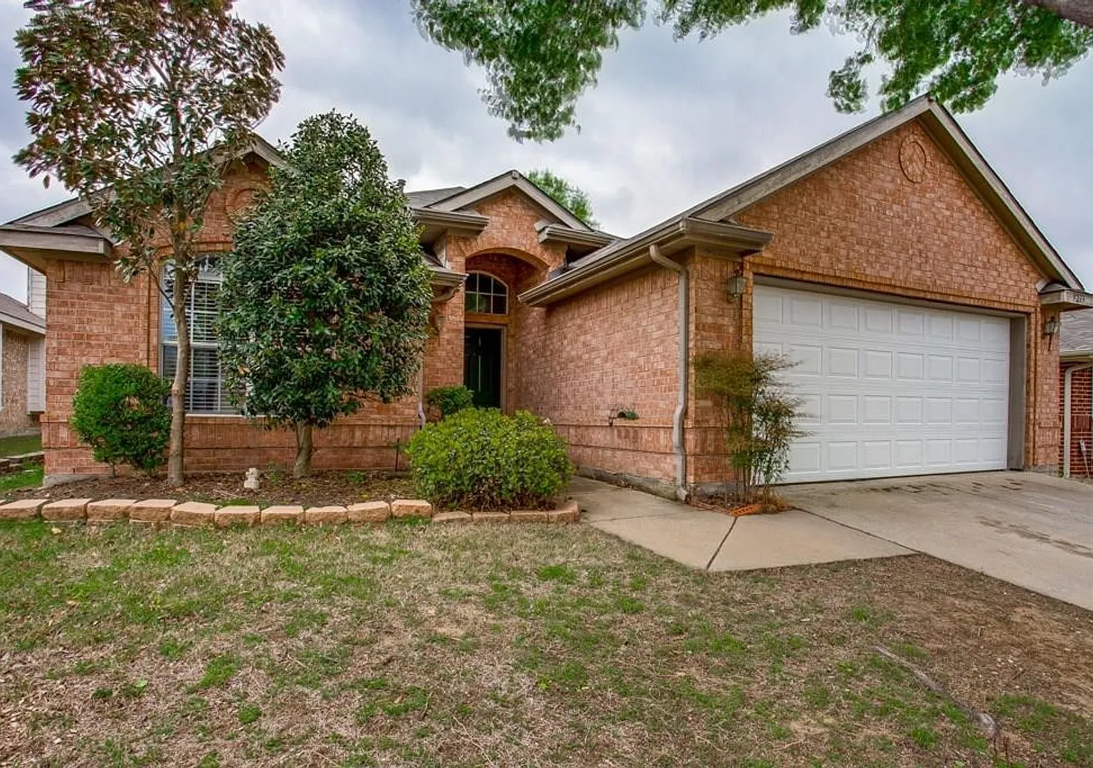 Charming Open-Concept McKinney Home Zoned for Award-Winning Prosper ISD with a Spacious Private B... — Photo 4
