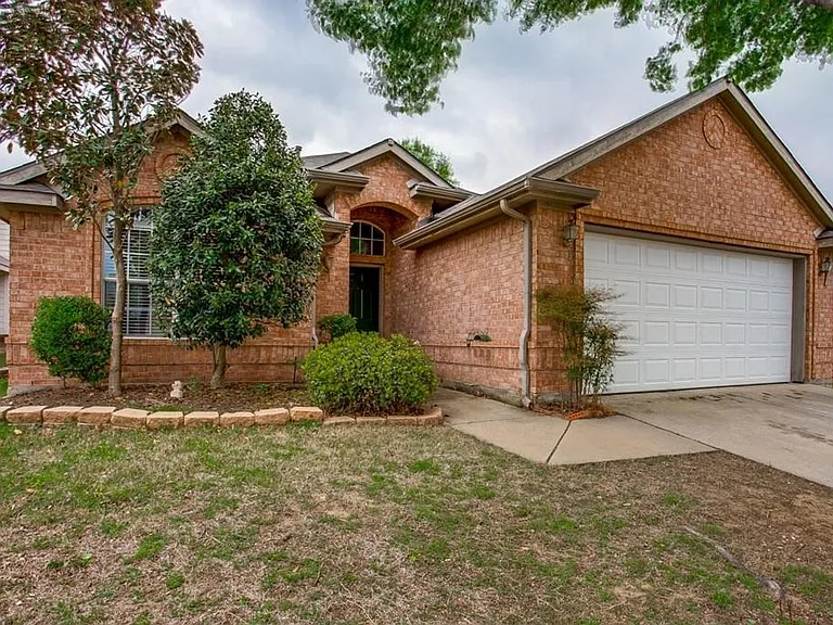 9213 Norfolk Ln — Photo 4