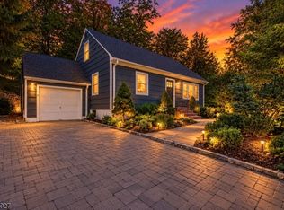 255 Smull Ave, North Caldwell Boro, NJ 07006