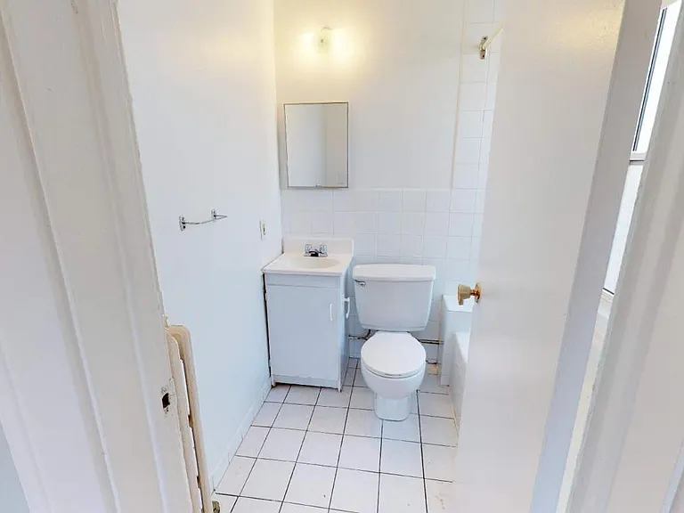854 Ottawa St #1 — Photo 5