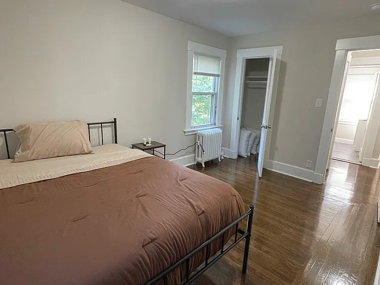 150 Crescent St — Photo 18