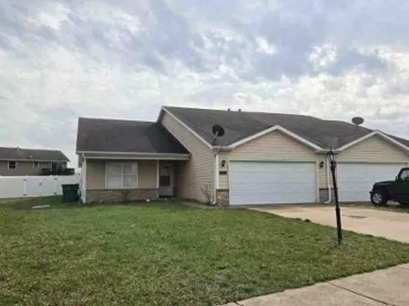 3737 W 70th Pl, Merrillville, IN 46410