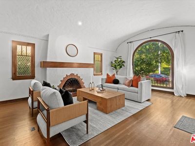 1159 S Sierra Bonita Ave, Los Angeles, CA, 90019