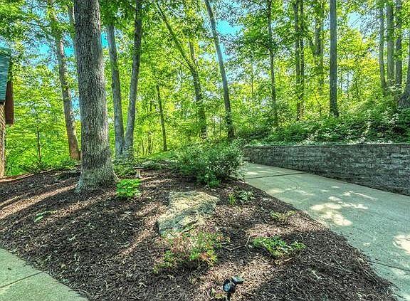5th image of 18604 Babler Meadows Dr