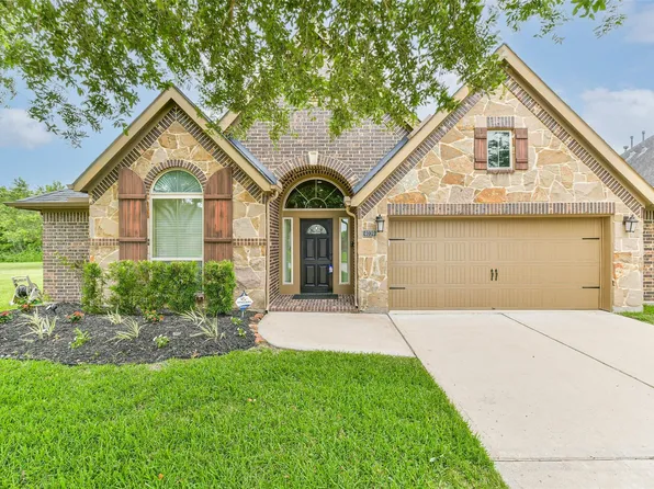 4039 N Creekmont Dr, Fresno, TX 77545